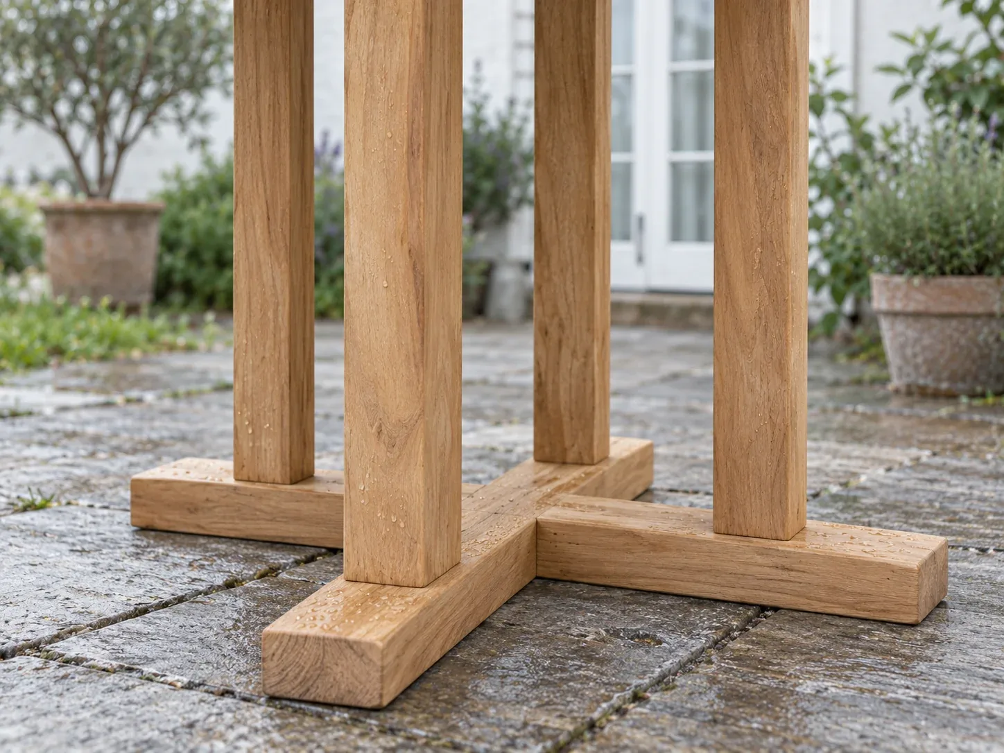 Bristol ronde tafel Tree D — AJOT-048
