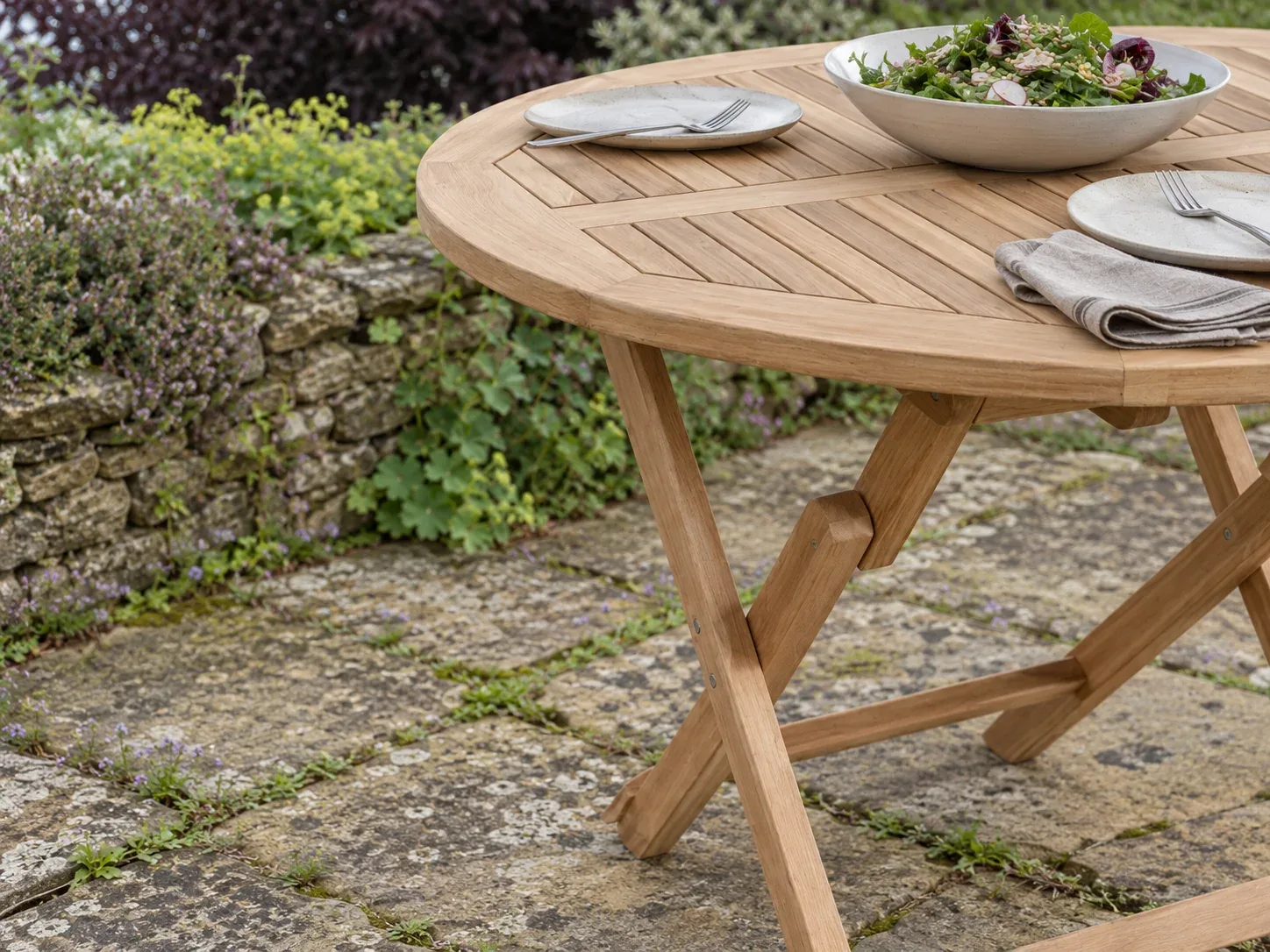 Ronde Parabola tafel DM70 — AJOT-117